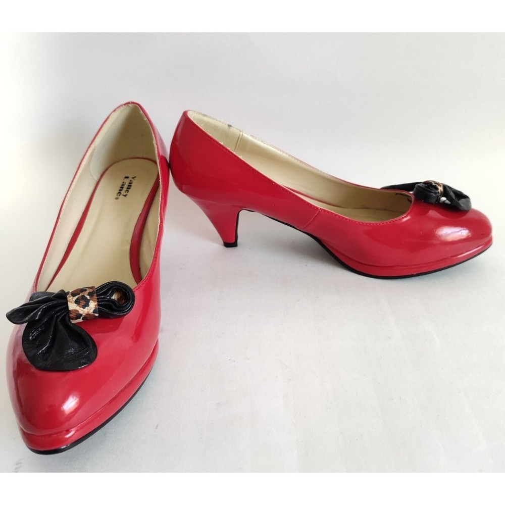 Vintage Valley Lane Pumps Heels Faux Red Patent Leather Black Animal Print‎ Bow